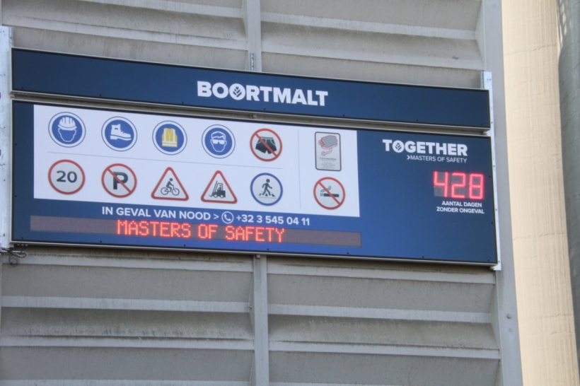 digitaal displaybord voor buiten voor weergave dagen zonder ongeval