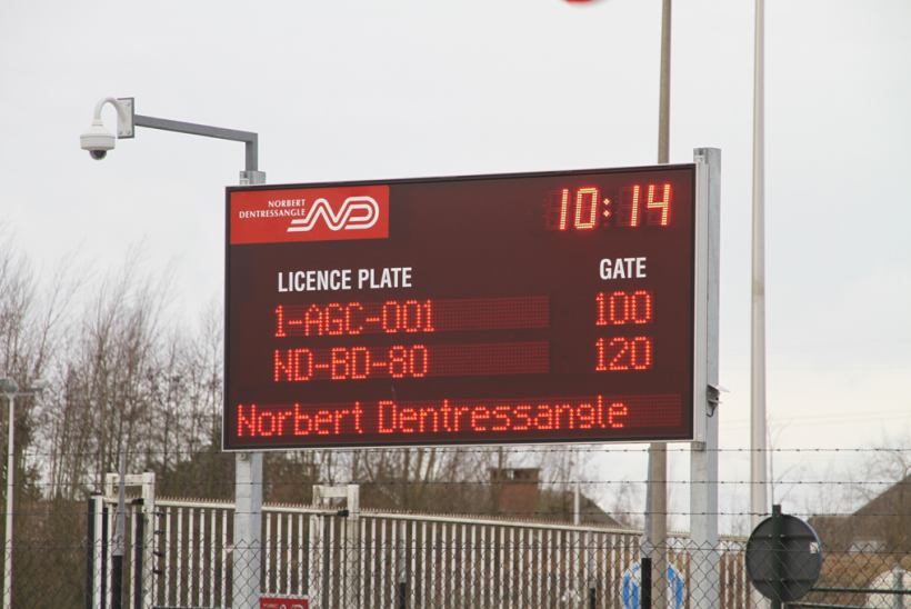 Display voor oproepen vrachtwagens
