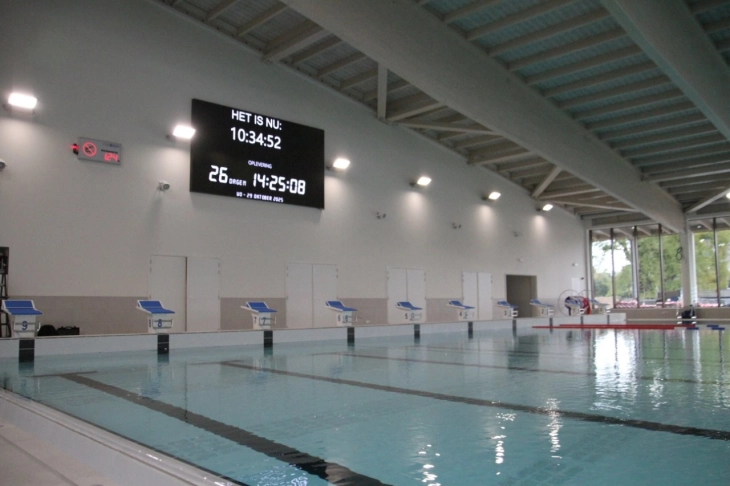    LED scherm als elektronisch scorebord voor waterpolo en tijdsopname zwemmen 