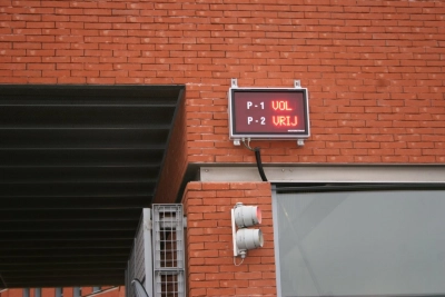 aanduiding vrije parking plaatsen Vol/Vrij